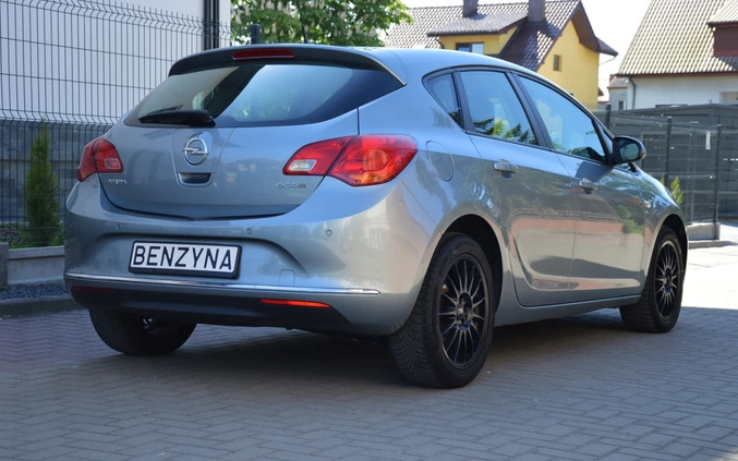 Opel Astra cena 32900 przebieg: 180000, rok produkcji 2014 z Płock małe 562